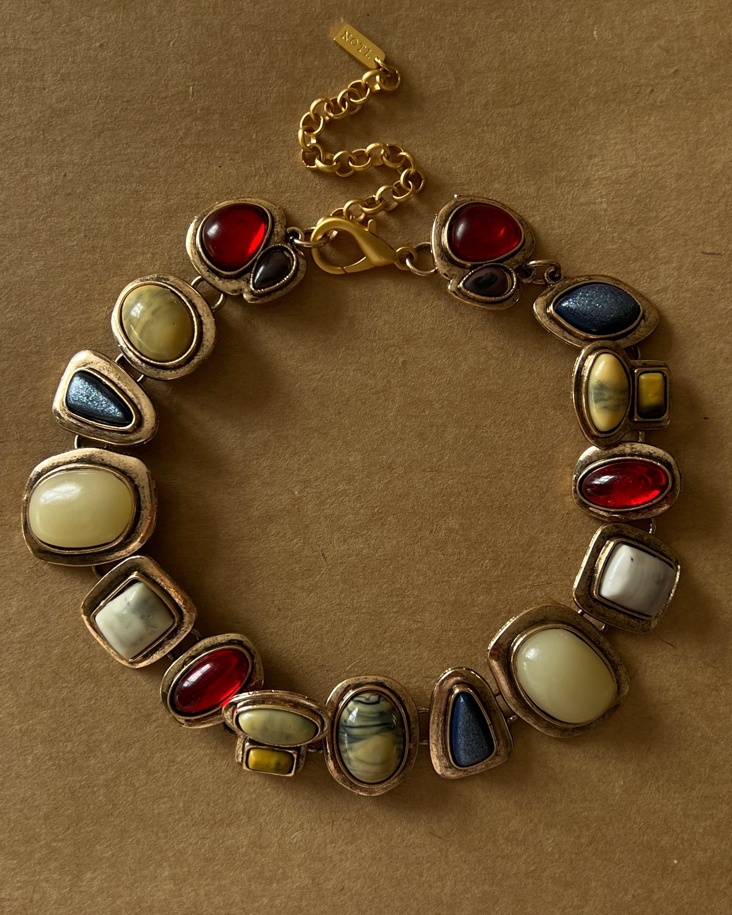 Zoya Collar
