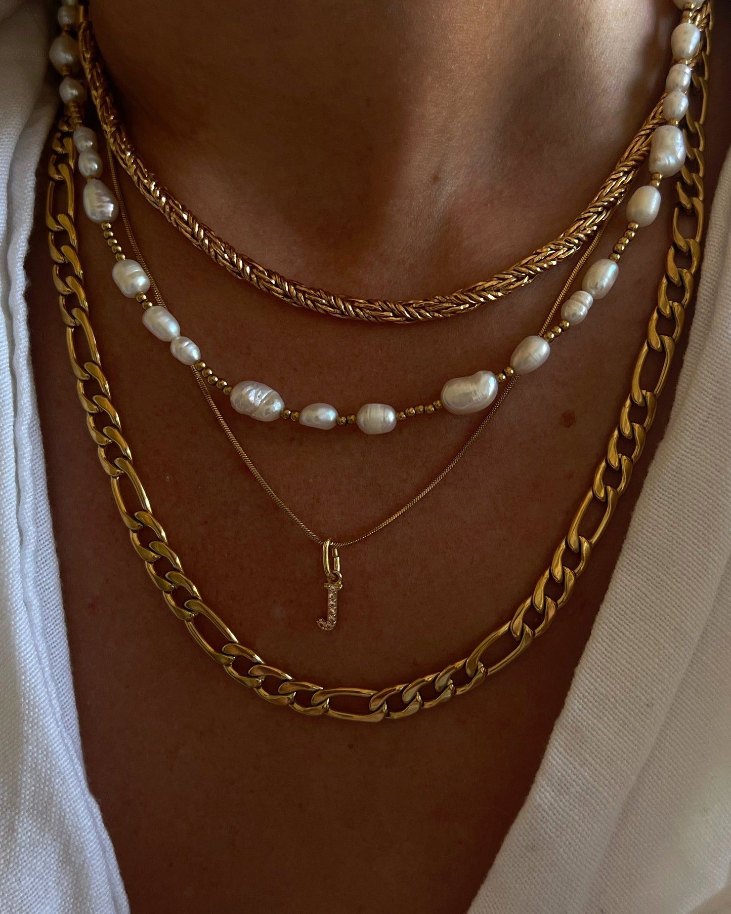White Pearl collar