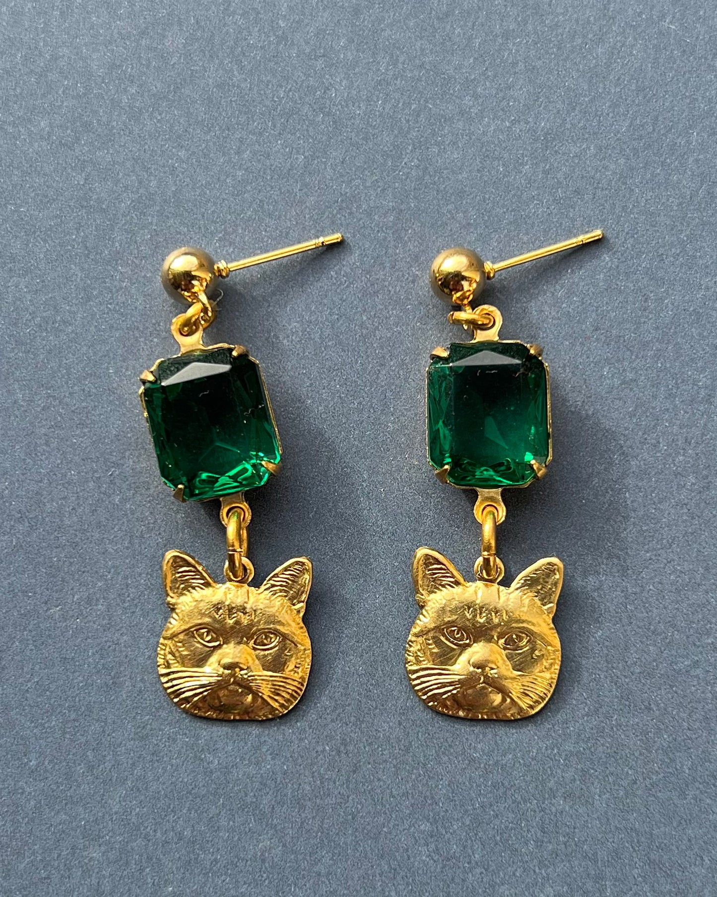 Emerald cat earrings