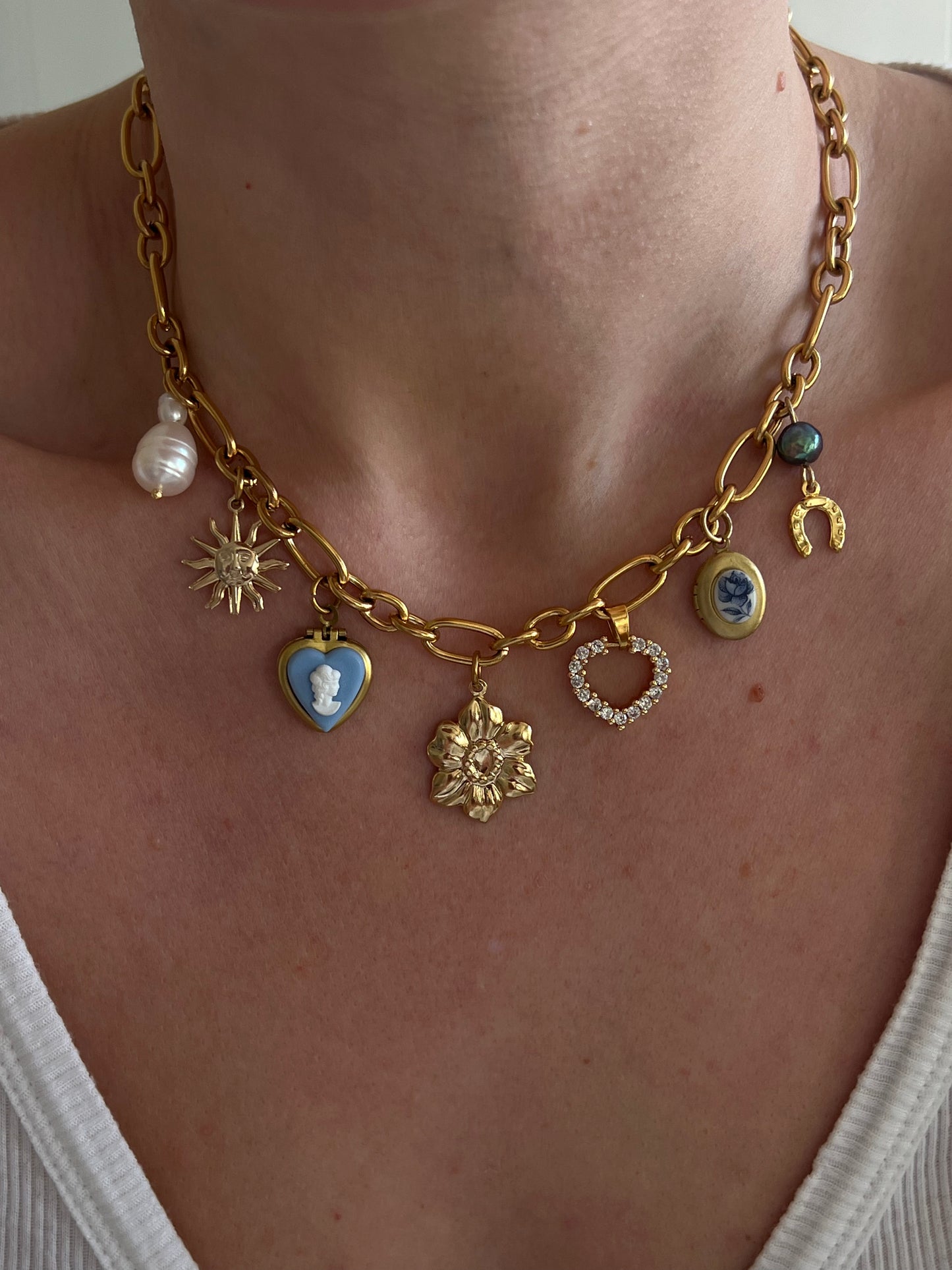 Commissioned necklace 004